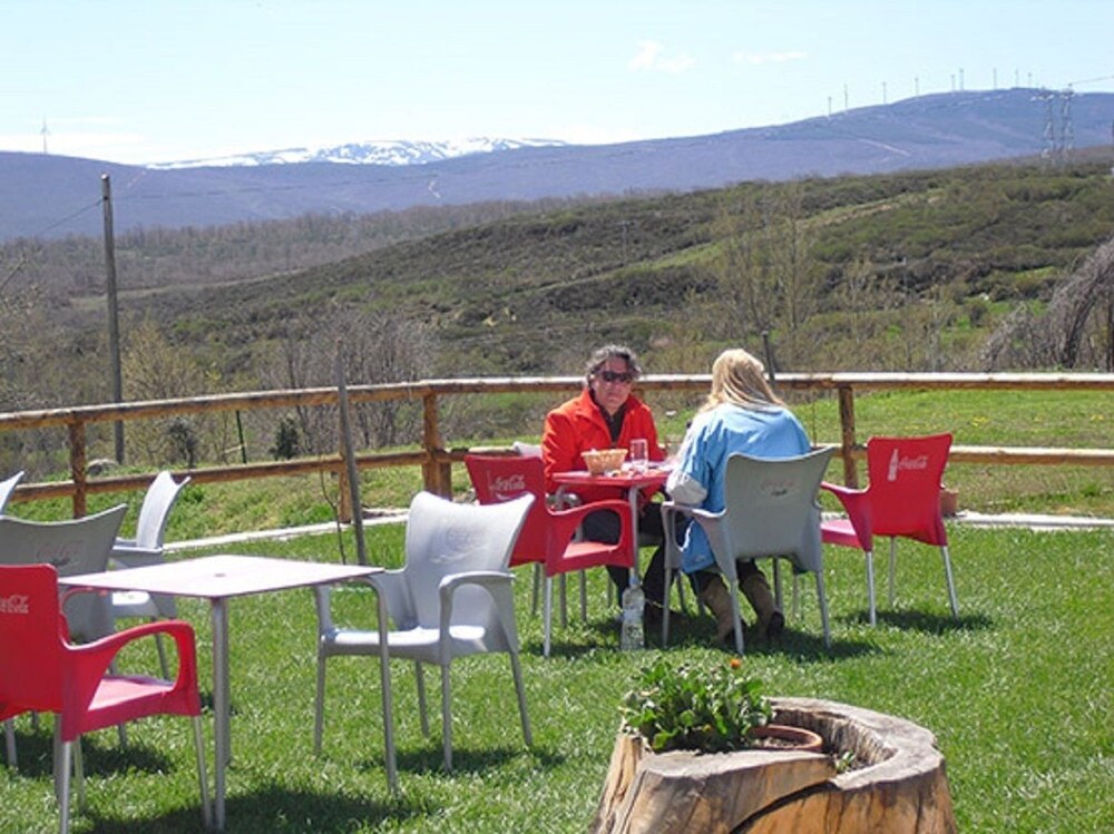 La Candela — hotel in Santa Colomba De Somoza