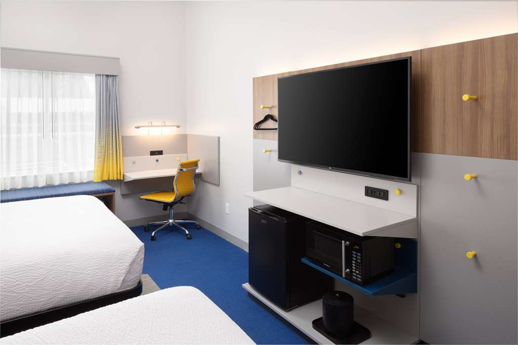 Microtel Inn & Suites by Wyndham Macedon - photo 23