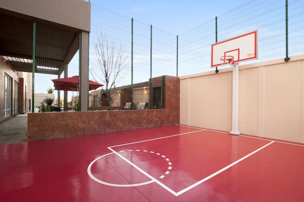 Sport court