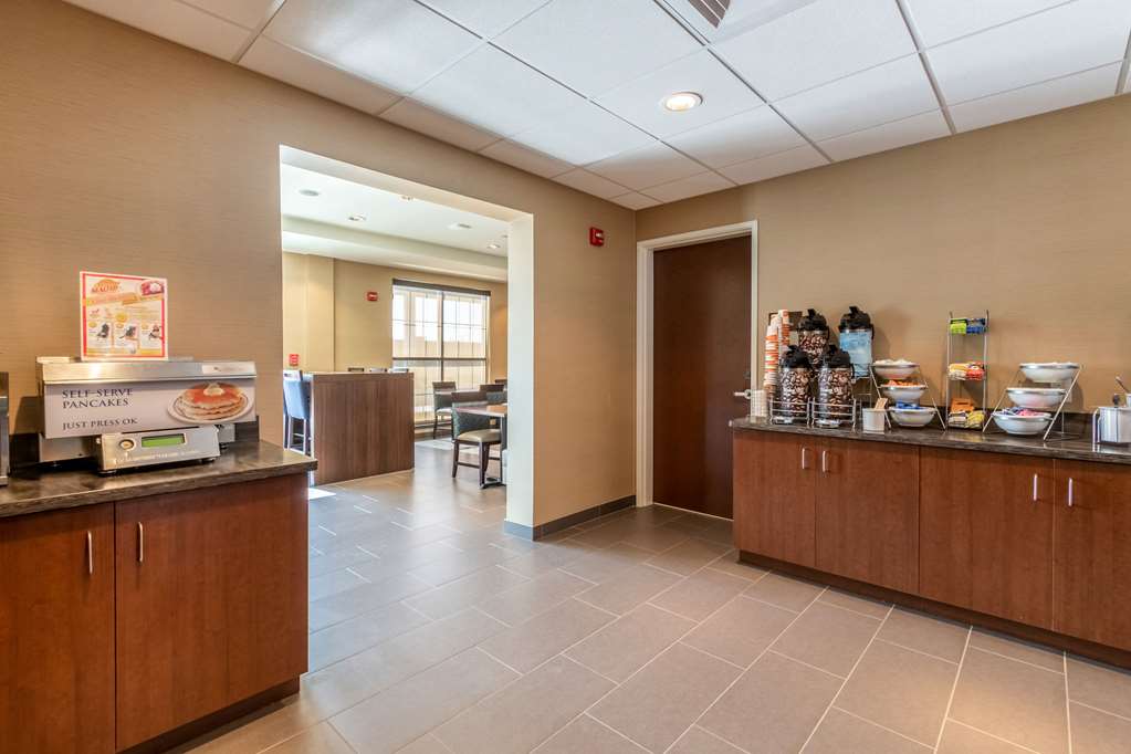Comfort Inn & Suites Harrisburg Airport Hershey South - photo 31