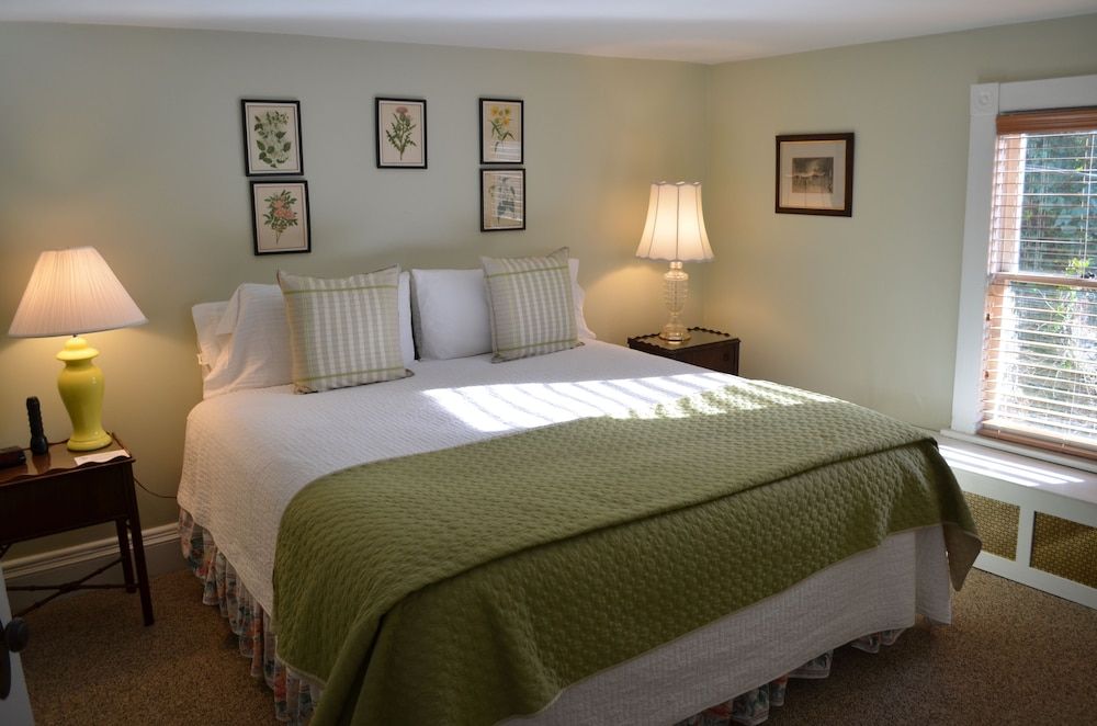 The Inn at Gristmill Square - photo 17