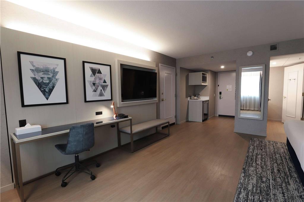 Radisson Plaza Hotel at Kalamazoo Center - photo 110