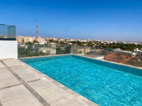 Bel appartement F3 avec piscine et salle de sport à kalia zone de captage — 4-Star Luxury Hotel in Dakar, Senegal