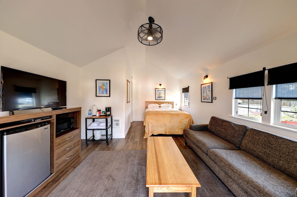 Seaview Motel & Cottages - photo 14