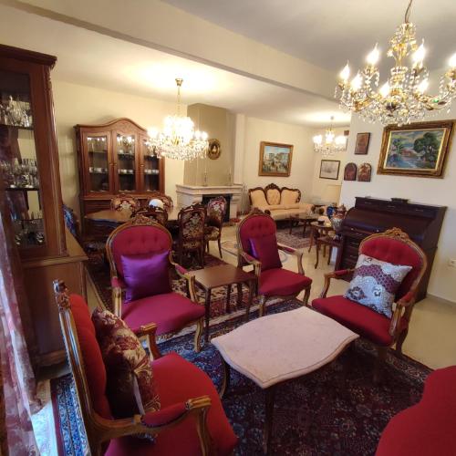 Friendly Flat 5 — 4-Star Luxury Hotel in Edessa, Greece