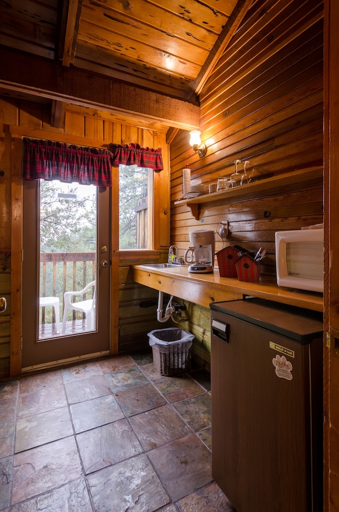 Idyllwild Bunkhouse - photo 21