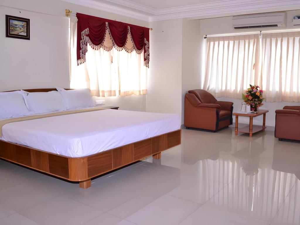 Hotel Susee Park in Tiruchirappalli, India