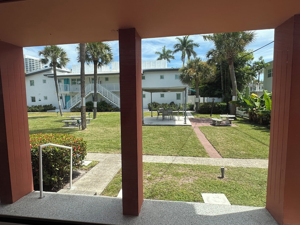 Rolo Beach Hotel - photo 109