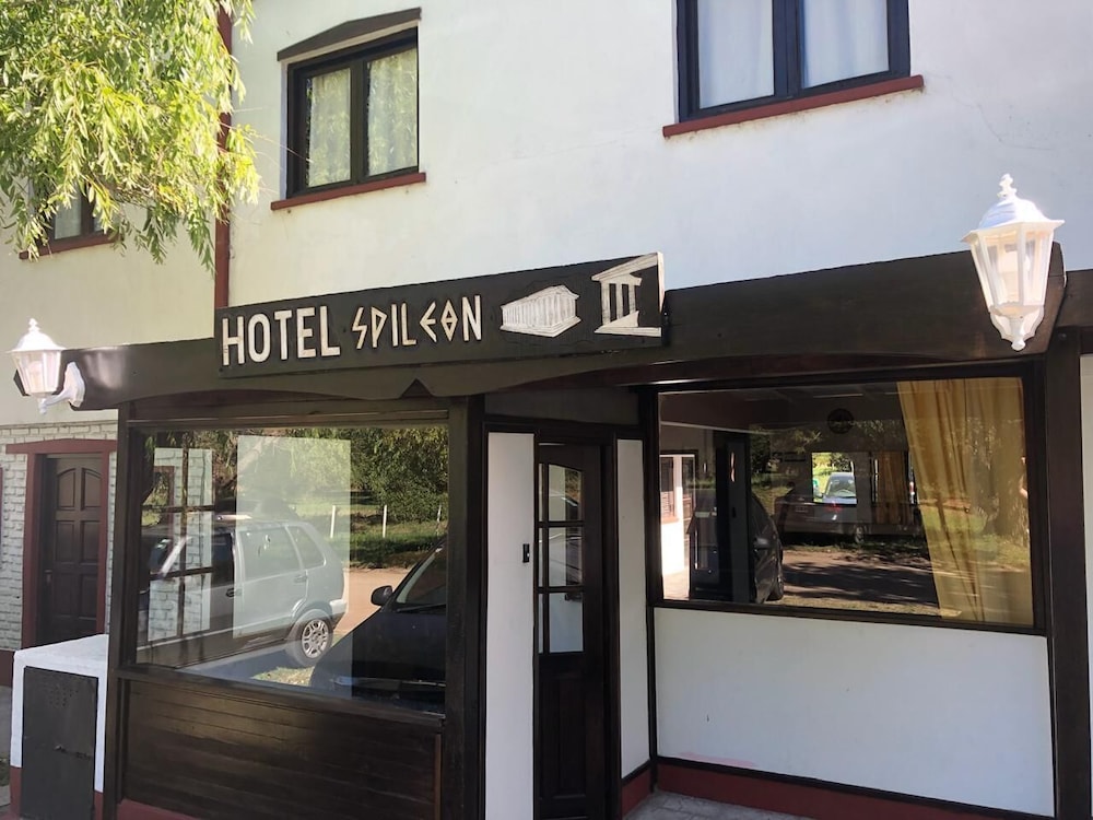 Hotel Spileon in Villa Gesell, Argentina