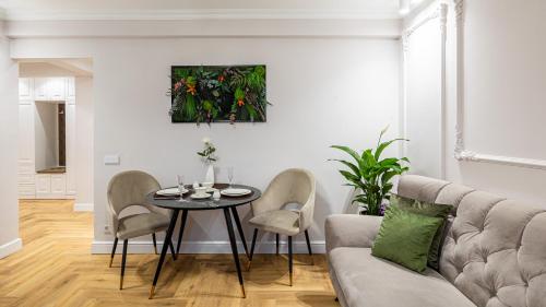 Bright House Cantemir — 4-Star Luxury Hotel in Bucharest, Romania