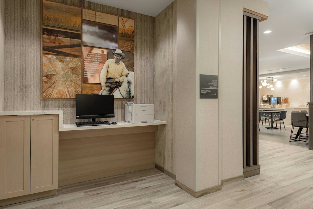 Fairfield By Marriott Inn & Suites Cincinnati Oakley - photo 24