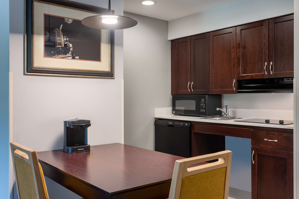 Homewood Suites by Hilton Rochester Greece NY - photo 10