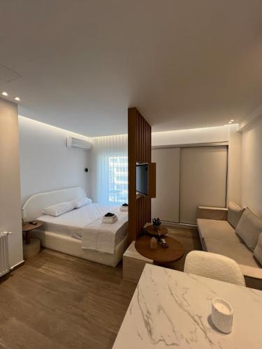 Luxury Apartment in Athens — 4-Star Luxury Hotel in Athens, Greece