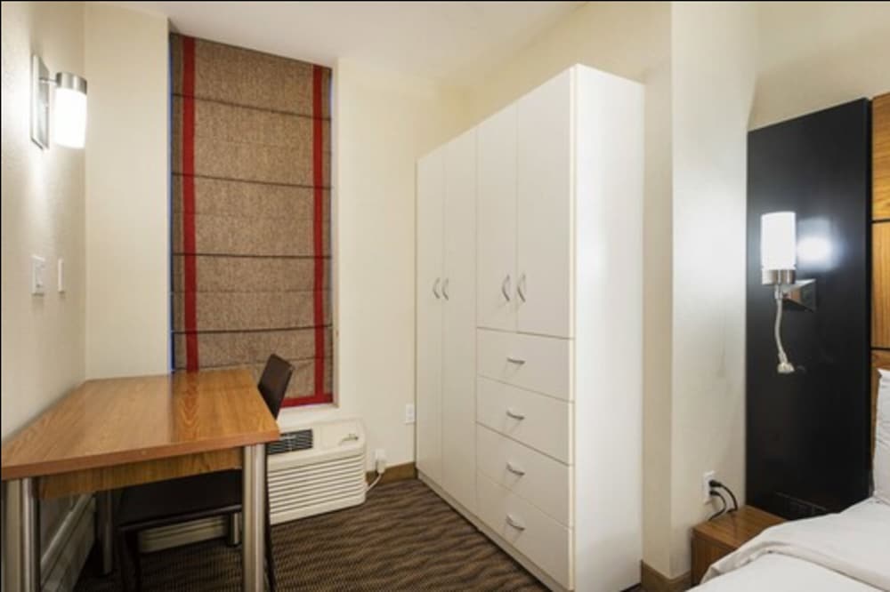 Hotel Five44 - photo 14