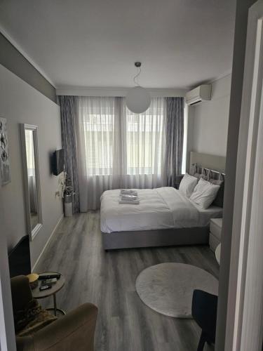 Trisap Luxury Suites T Suite — 4-Star Luxury Hotel in Thessaloniki, Greece