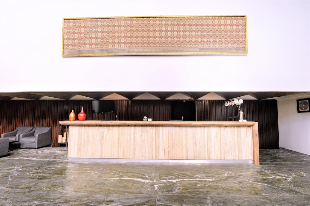 Estrella Hotel & Conference — Luwuk — photo 4