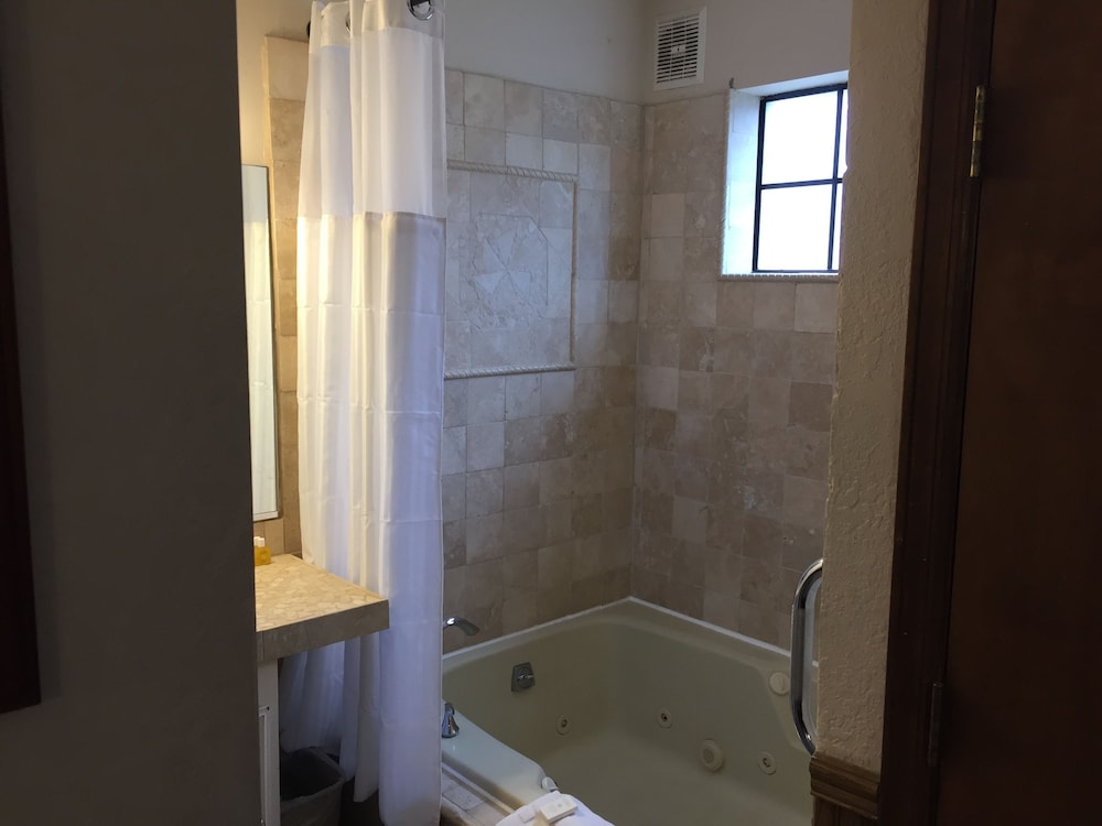 Seacrest Inn - photo 132