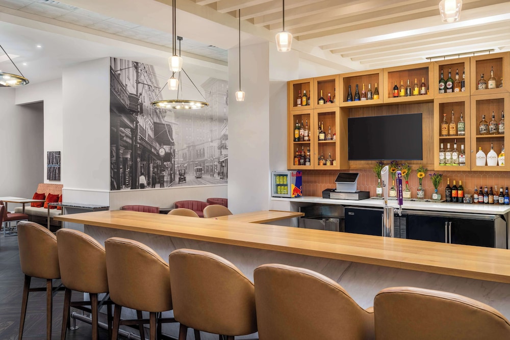 Hampton Inn & Suites New Orleans Canal St. French Quarter - photo 2