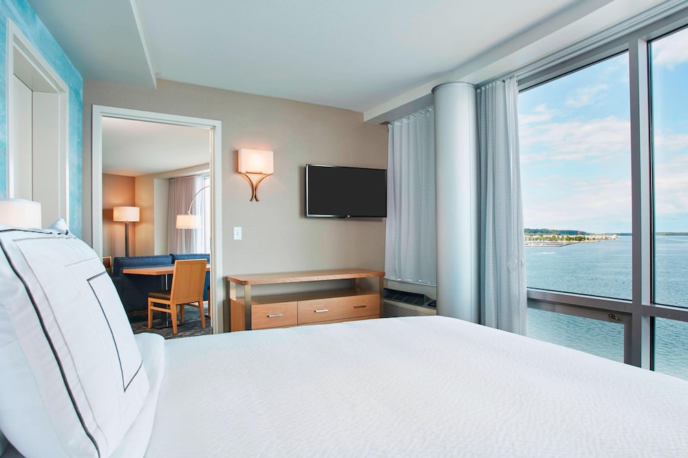 Courtyard by Marriott Erie Bayfront - photo 6