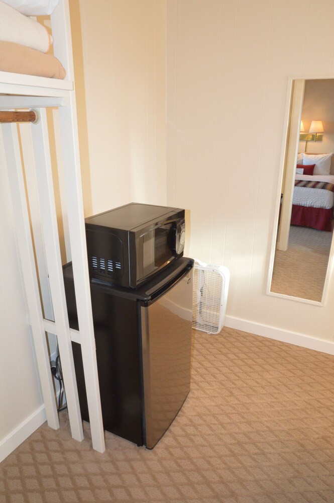 Astoria Crest Motel - photo 49