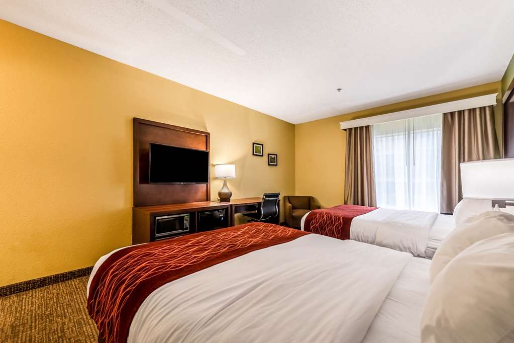 Comfort Inn & Suites Dayton Northwest Englewood - photo 10