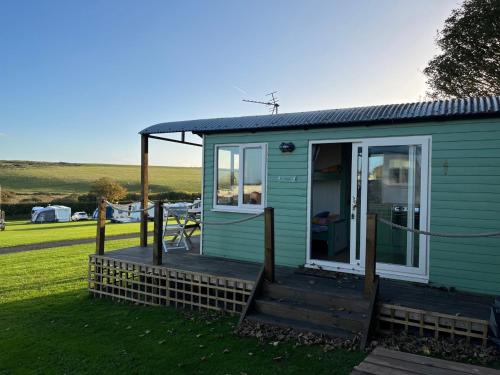 Dune Shepherds Hut - carbon neutral hotel in Penally