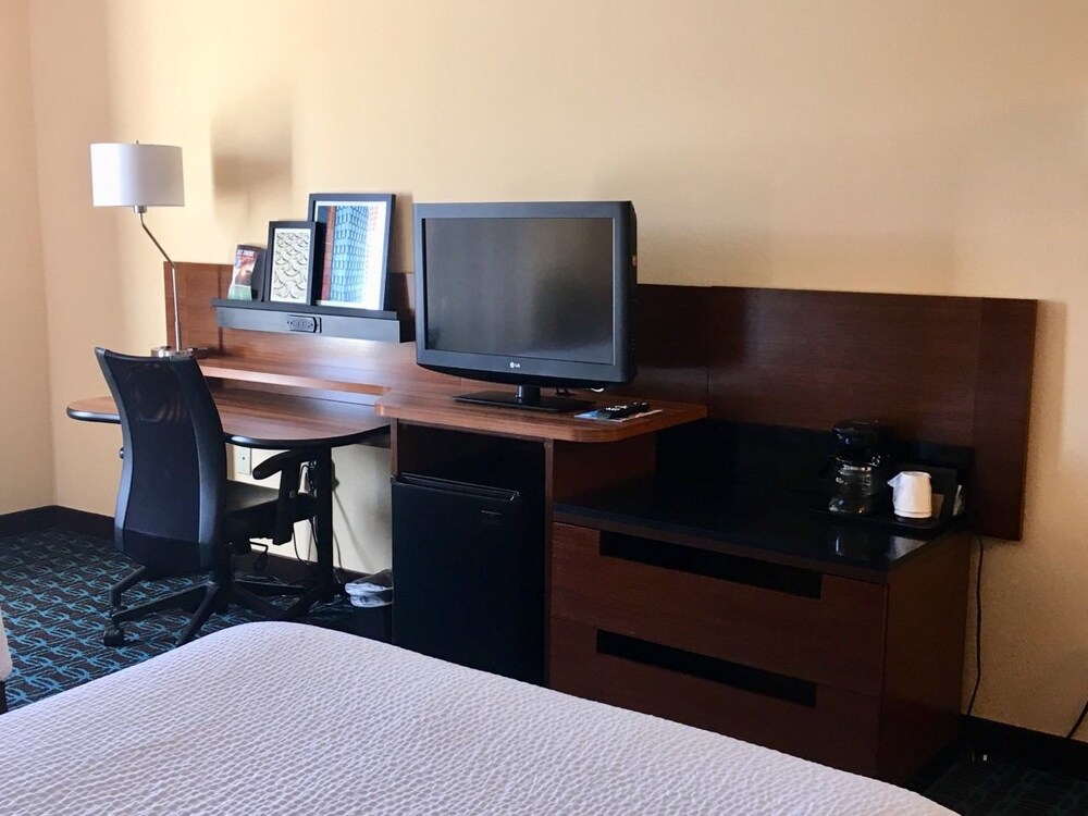 Fairfield Inn by Marriott Myrtle Beach Broadway at the Beach - photo 9