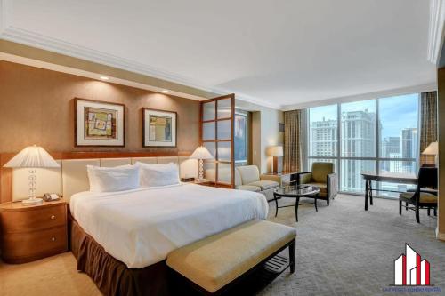MGM Signature 25 609 Strip View Jacuzzi Studio