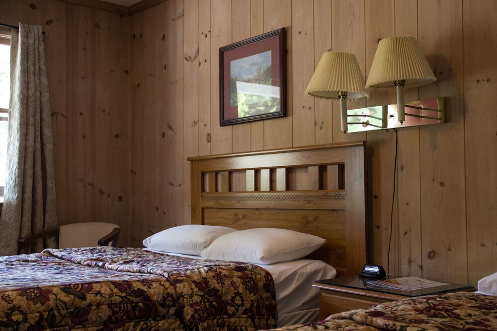 Fran Cove Motel - photo 7