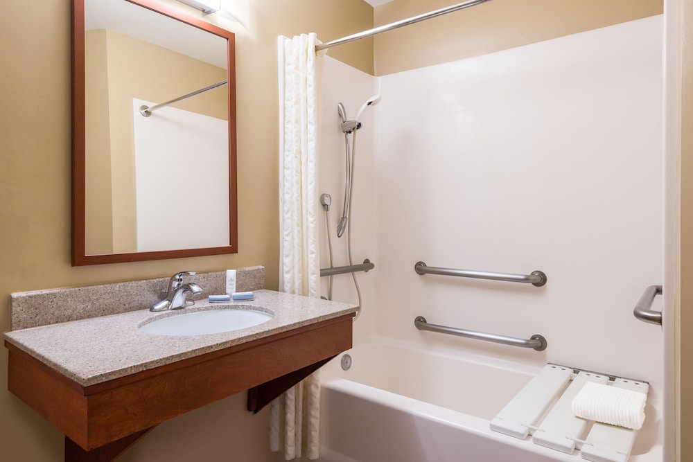 Candlewood Suites LAX Hawthorne by IHG - photo 14