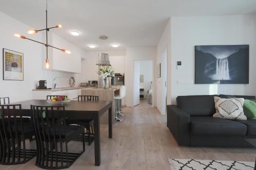 Salka Suites Luxury apartment 2BR 2 bathrooms