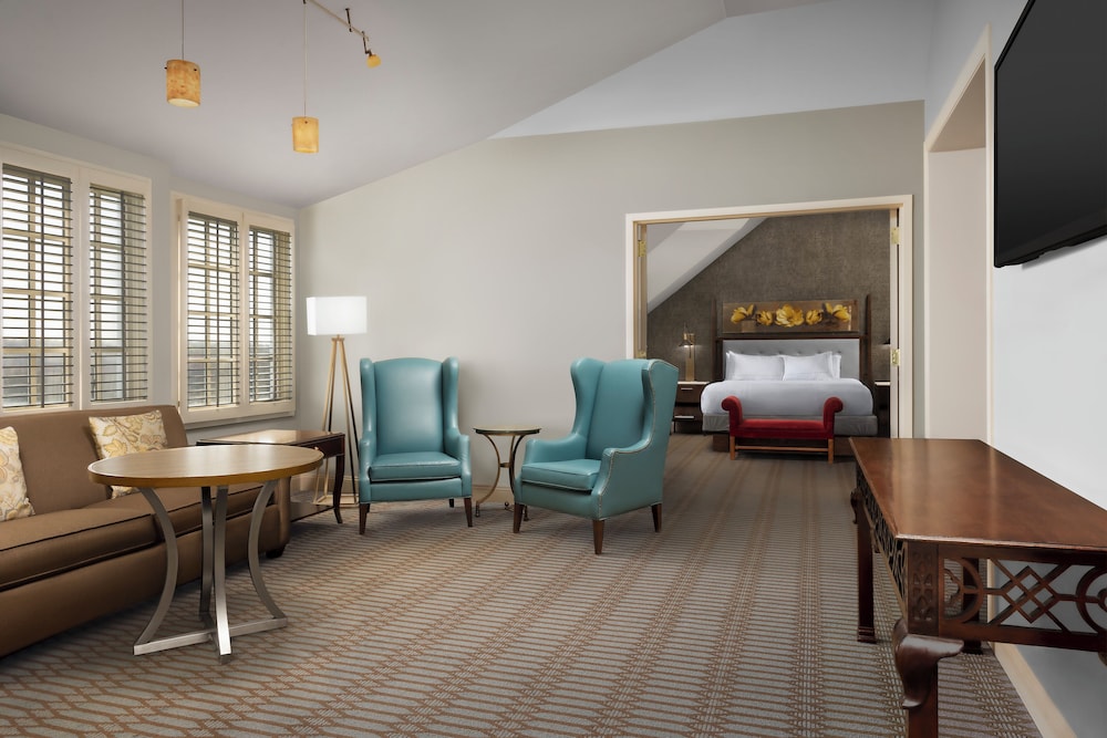 Virginia Crossings Hotel Tapestry Collection by Hilton - photo 9