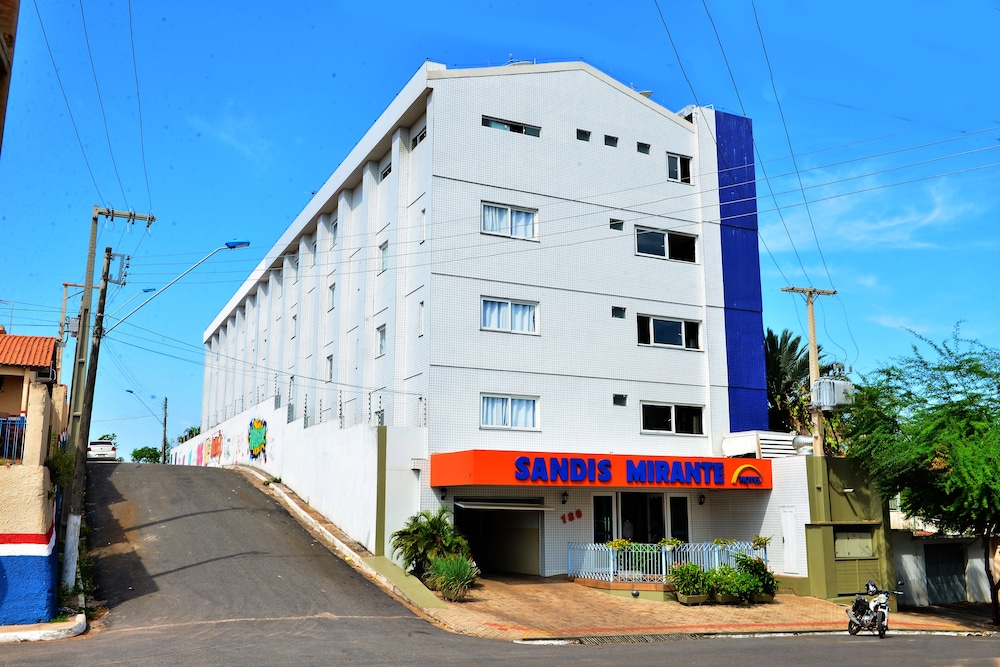Sandis Mirante Hotel in Santarem, Brasil