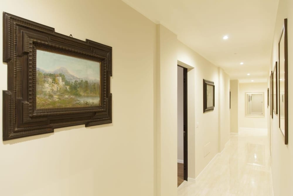 MagnoliaApartments 2A Valle Duomo — 4-Star Luxury Hotel in Milan, Italy