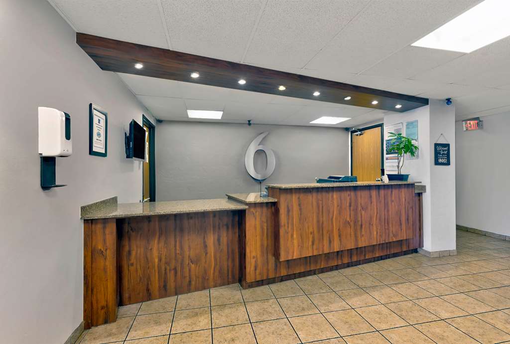 Motel 6 Oak Creek WI - photo 20