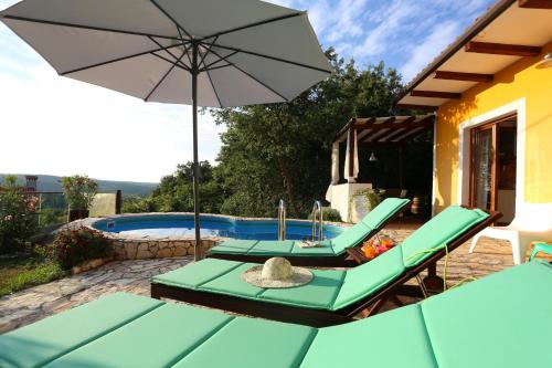 Charming Villa with Private Pool Near the Sea And Garden — 4-Star Luxury Hotel in Labin, Croatia
