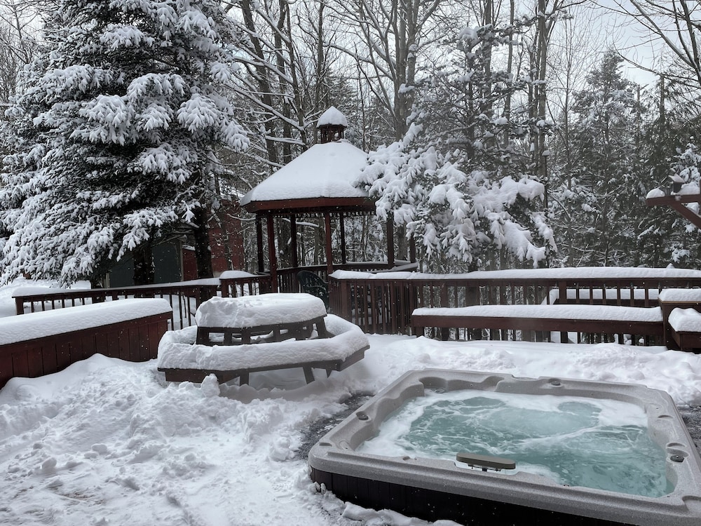 Snowed Inn - photo 39