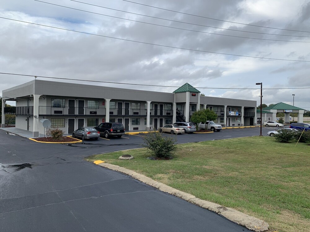 Hallmarc Inn & Suites of West Memphis - photo 17