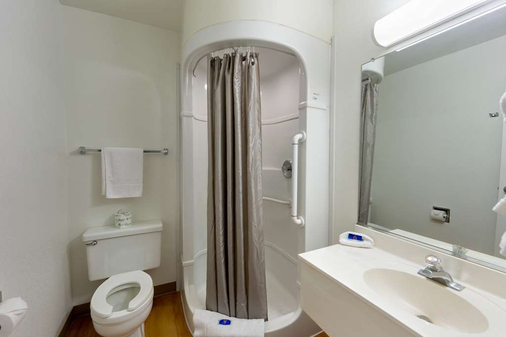Motel 6 Weed Mount Shasta - photo 24
