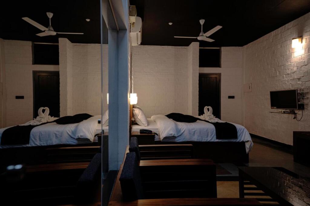 S River Resorts — Cochin — photo 4