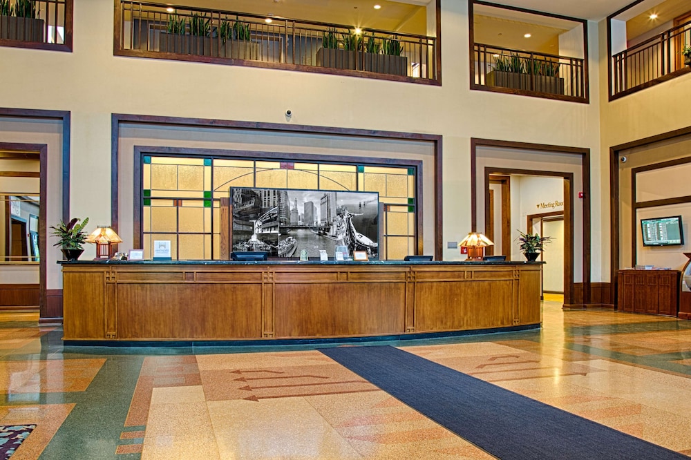 Embassy Suites by Hilton Chicago O'Hare Rosemont - photo 7