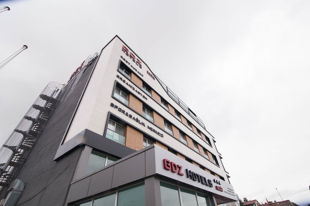 Gdz Hotels Gediz Business — Gediz