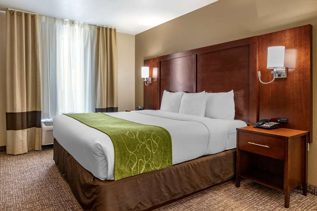 Comfort Suites Fernley - photo 13