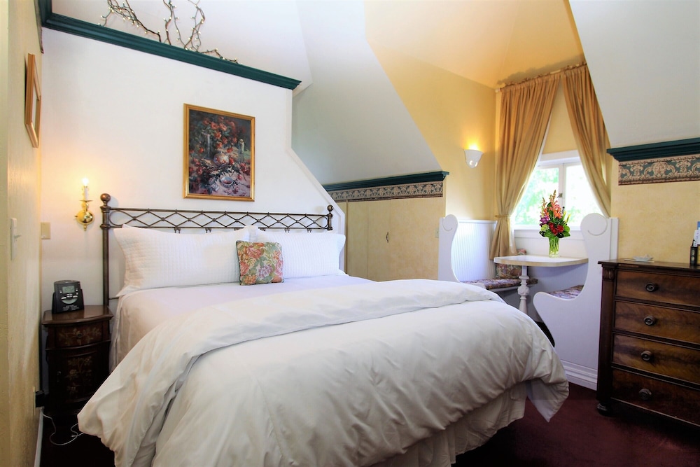 Napa Inn - photo 17