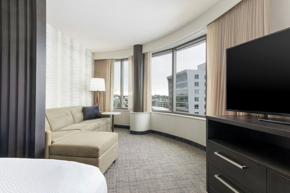 Residence Inn by Marriott Grand Rapids Downtown - photo 44