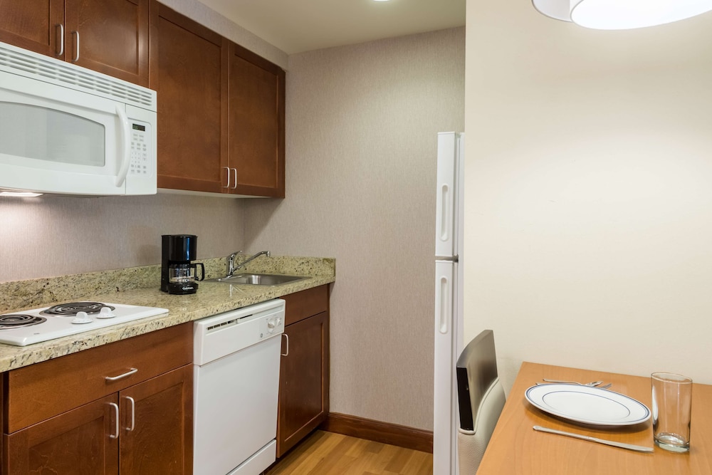 Homewood Suites by Hilton St. Louis Riverport Airport West - photo 24