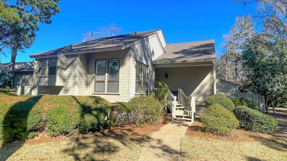 2622 Calibogue Club at The Sea Pines Resort - featured photo