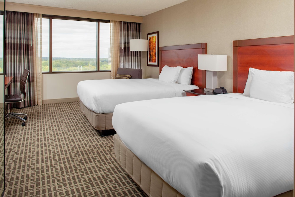 DoubleTree by Hilton Kansas City Overland Park - photo 16