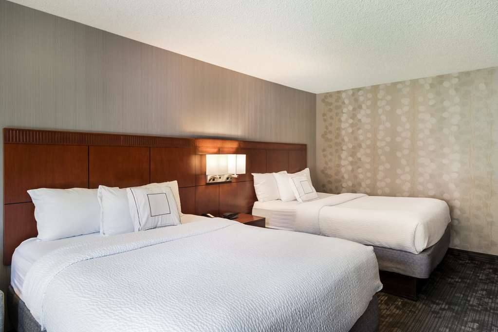 Sonesta Select Huntington Beach Fountain Valley - photo 17
