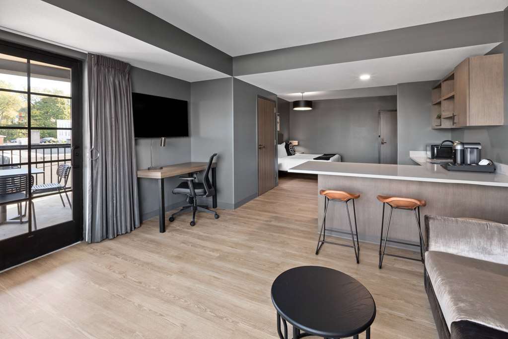 Riverbend Hotel and Suites Trademark Collection by Wyndham - photo 36